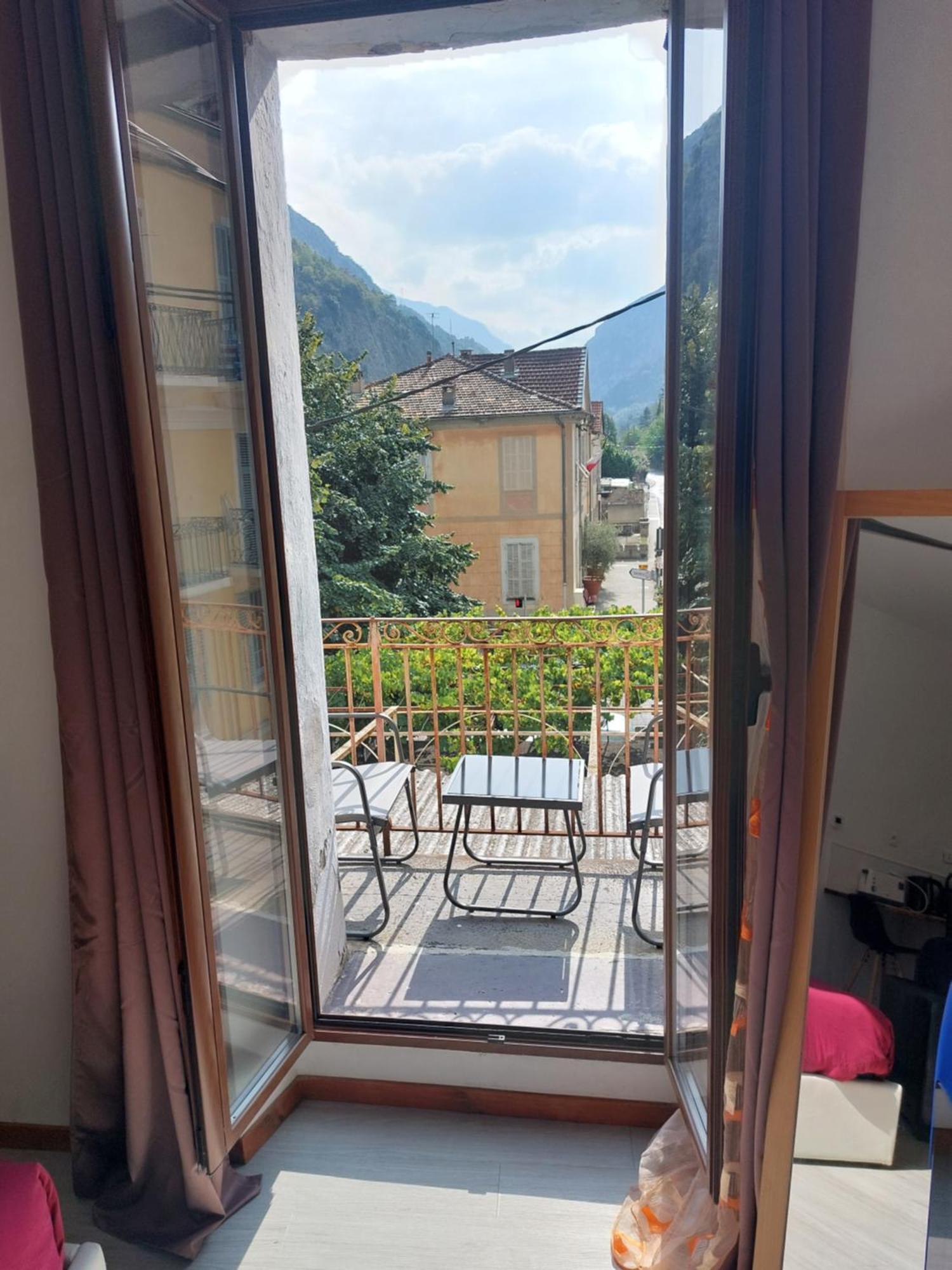 Studio Meuble Au Pied Du Mercantour Fontan Exteriör bild